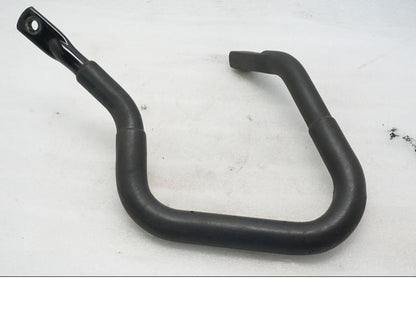 Framsidan på Passagerarhandtag från en Yamaha XVZ 13TD -1999 motorcykel.