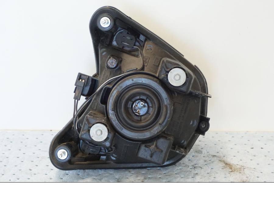 Vänster sida på Strålkastare från en Suzuki GSX 1300 BK -2008 motorcykel.