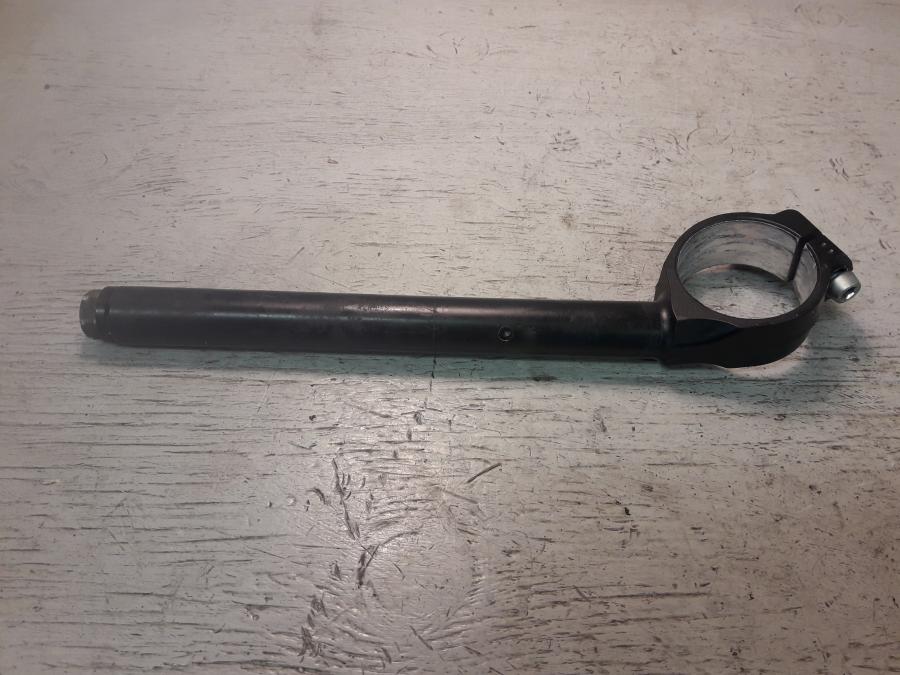 Baksidan på Styre från en Kawasaki ZX-6R -2008 motorcykel.