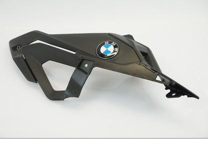 Baksidan på Sidkåpa från en BMW S 1000 R -2019 motorcykel.