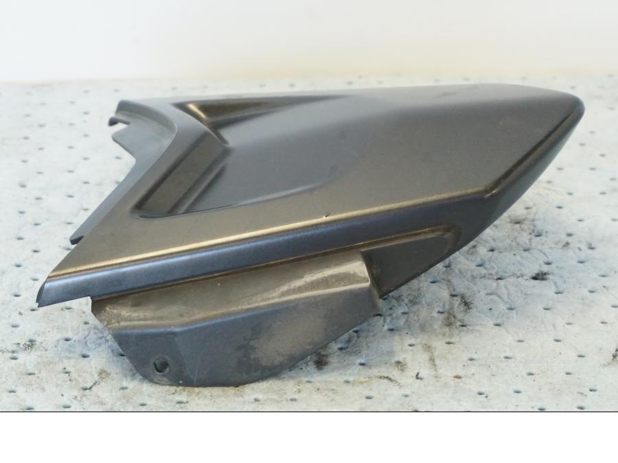 Höger sida på Bakvinge från en Suzuki GSX 1300 BK -2008 motorcykel.