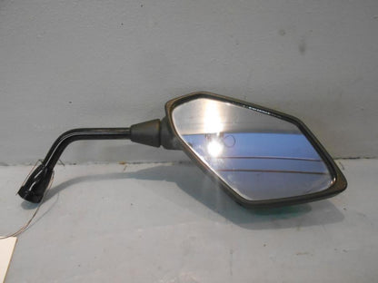 Framsidan på Backspegel från en Kawasaki Z 750 -2008 motorcykel.