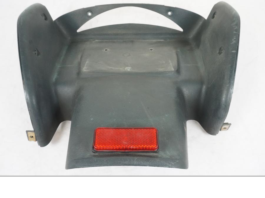 Framsidan på Bakskärm från en Honda NT 650 V -2002 motorcykel.