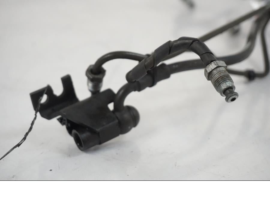 Extrabild1 på Bromsledning från en BMW F 650 CS -2002 motorcykel.