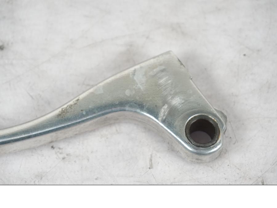 Baksidan på Kopplingsgrepp från en Honda VT 600 C -1998 motorcykel.