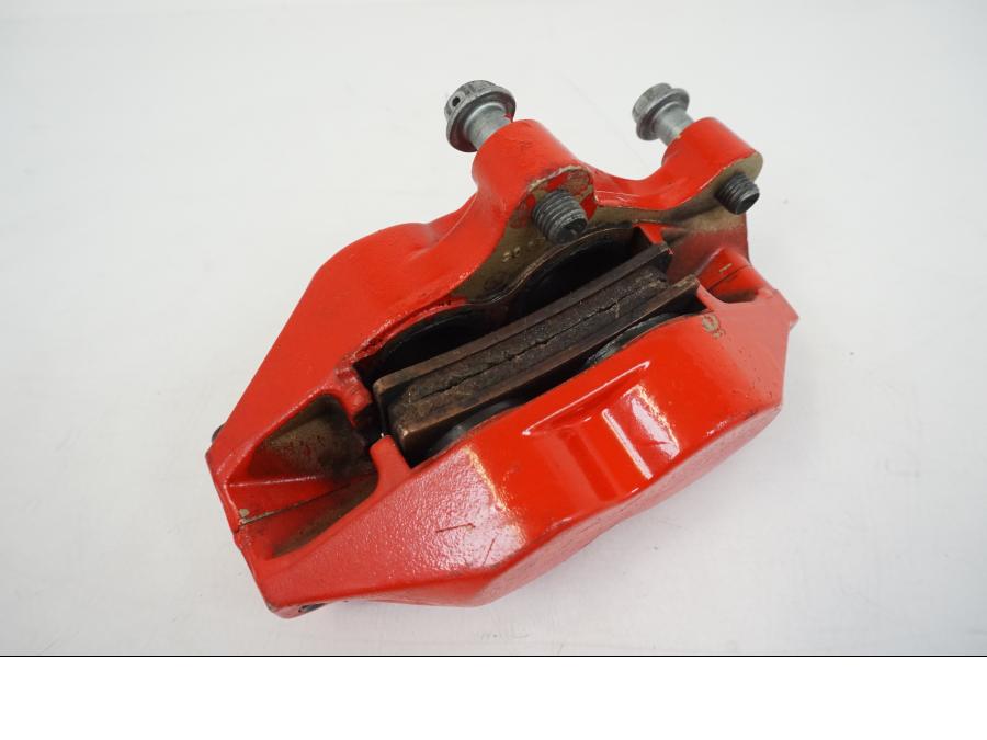 Snett nerifrån på Bromsok från en Aprilia RS 250 -1998 motorcykel.