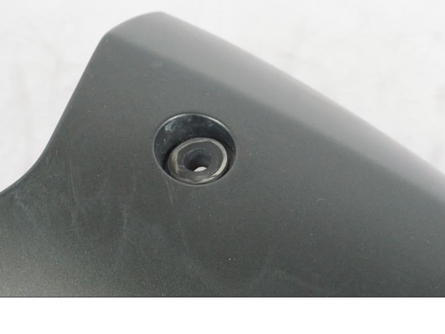 Baksidan på Magkåpa från en Suzuki GSX-S 1000 -2017 motorcykel.