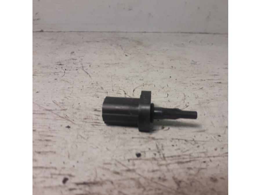 Framsidan på Luftburksensor från en Kawasaki VN 900 -2007 motorcykel.