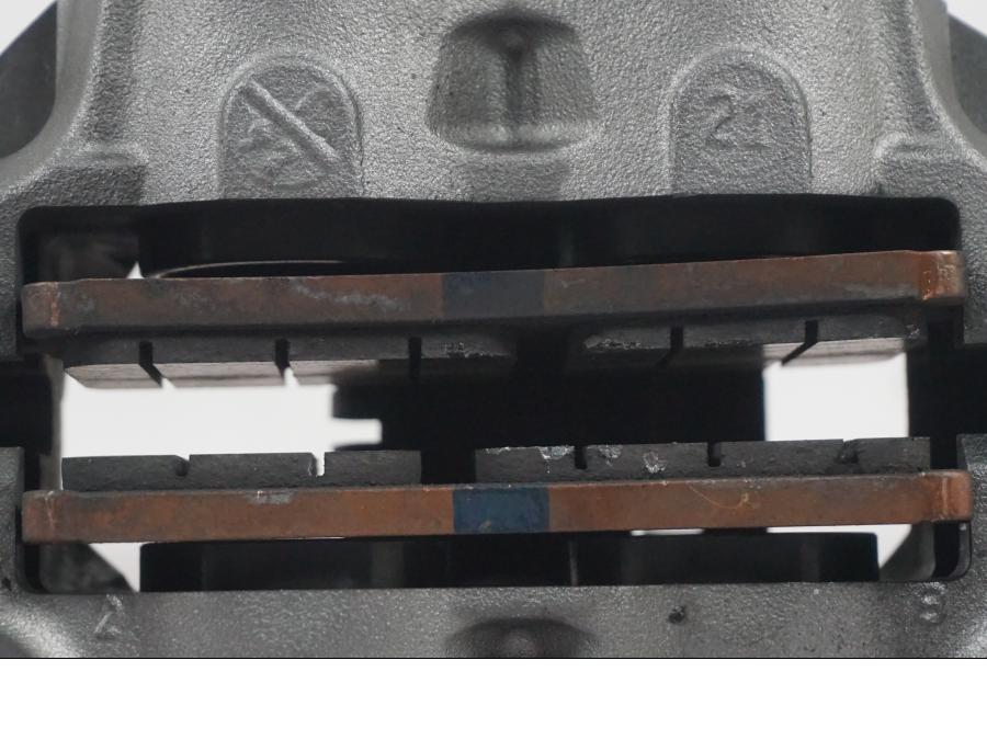 Extrabild4 på Bromsok från en KTM 1290 Super Duke R -2022 motorcykel.