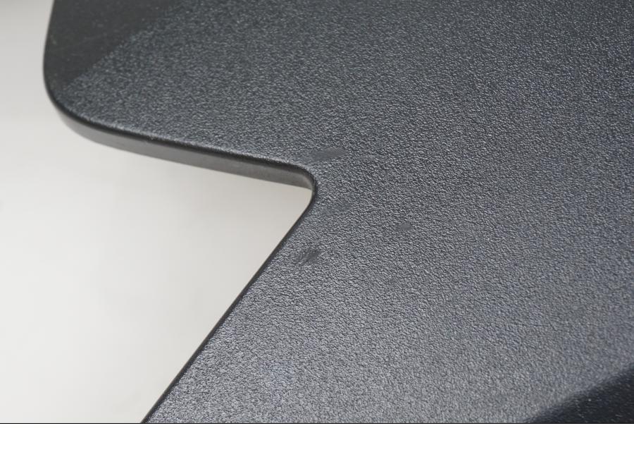 Vänster sida på Bakvinge från en BMW S 1000 R -2017 motorcykel.