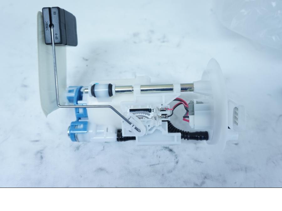 Höger sida på Bensinpump insprut från en Yamaha YFM 700 Grizzly -2018 motorcykel.