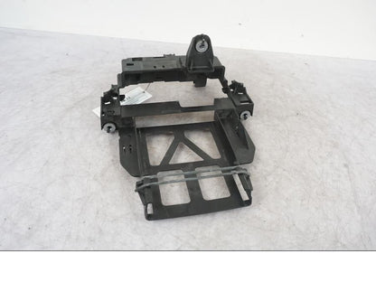 Snett uppifrån på Motronic styrenhet från en BMW F 800 R -2018 motorcykel.