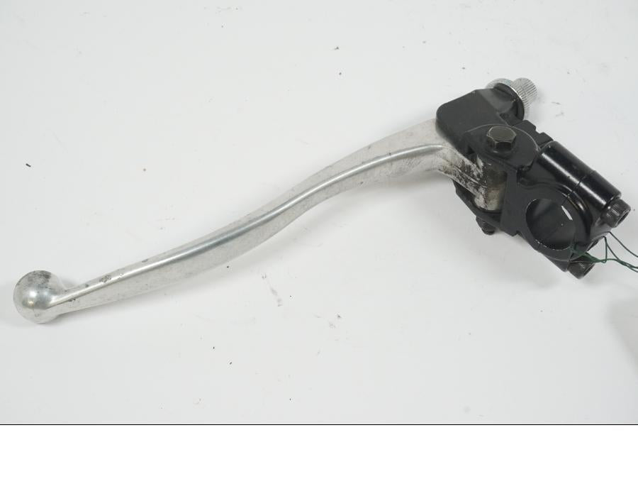 Baksidan på Kopplingsgrepp från en Triumph TT 600 -2001 motorcykel.