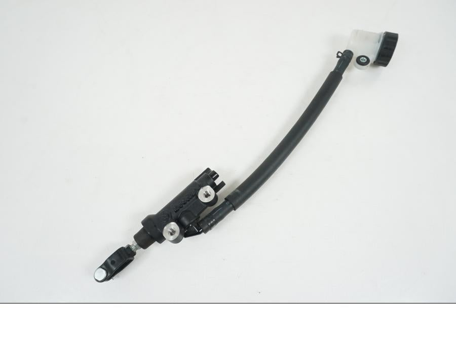 Baksidan på Bromshuvudcylinder från en Yamaha MT-09 Tracer -2021 motorcykel.