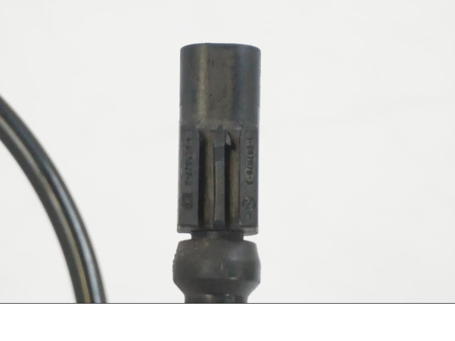 Baksidan på ABS givare från en BMW F 650 CS -2002 motorcykel.