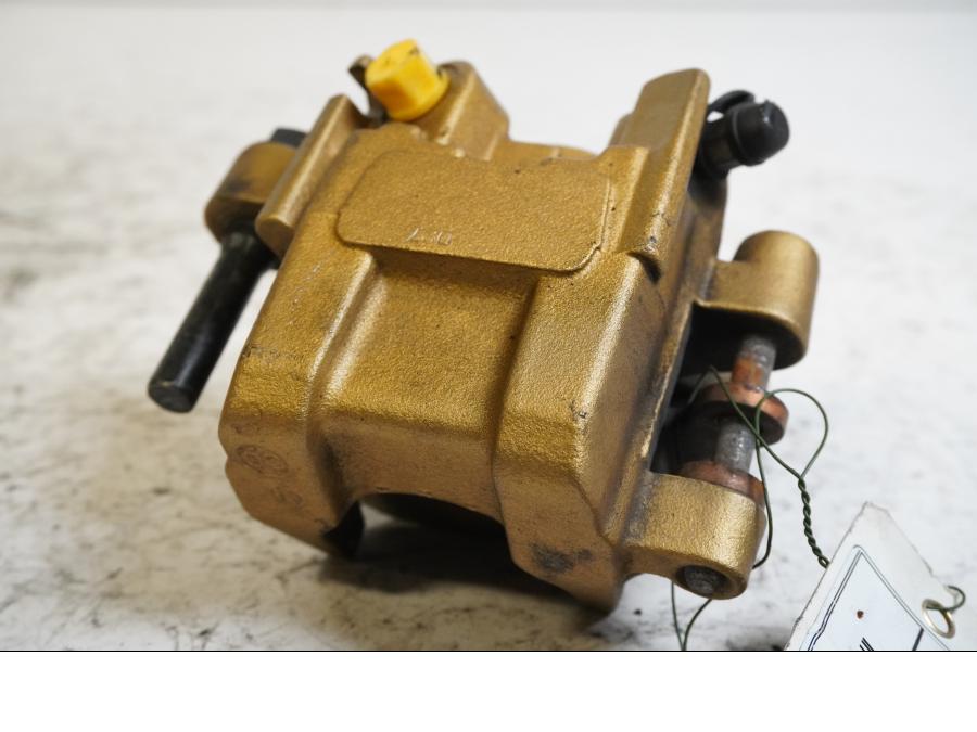 Baksidan på Bromsok från en Triumph Street Triple R -2011 motorcykel.