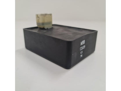 Framsidan på Styrbox från en Honda VTR 1000 F -1997 motorcykel.