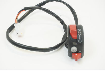 Baksidan på Styrelreglage från en Ducati Supersport 939 -2020 motorcykel.