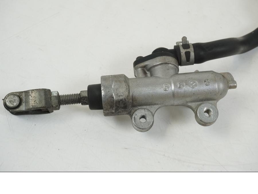 Baksidan på Bromshuvudcylinder från en Suzuki GSX-R 1000 -2003 motorcykel.