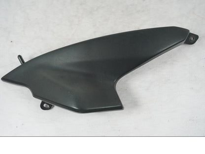 Framsidan på Sidopanel från en BMW R 1200 R -2007 motorcykel.