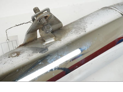 Snett uppifrån på Ljuddämpare från en Yamaha XJ 900 S -1997 motorcykel.