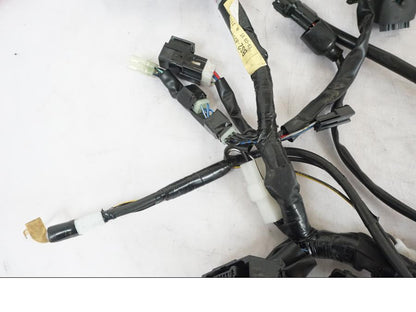 Snett uppifrån på Kabelstam från en Yamaha MT-09 -2020 motorcykel.