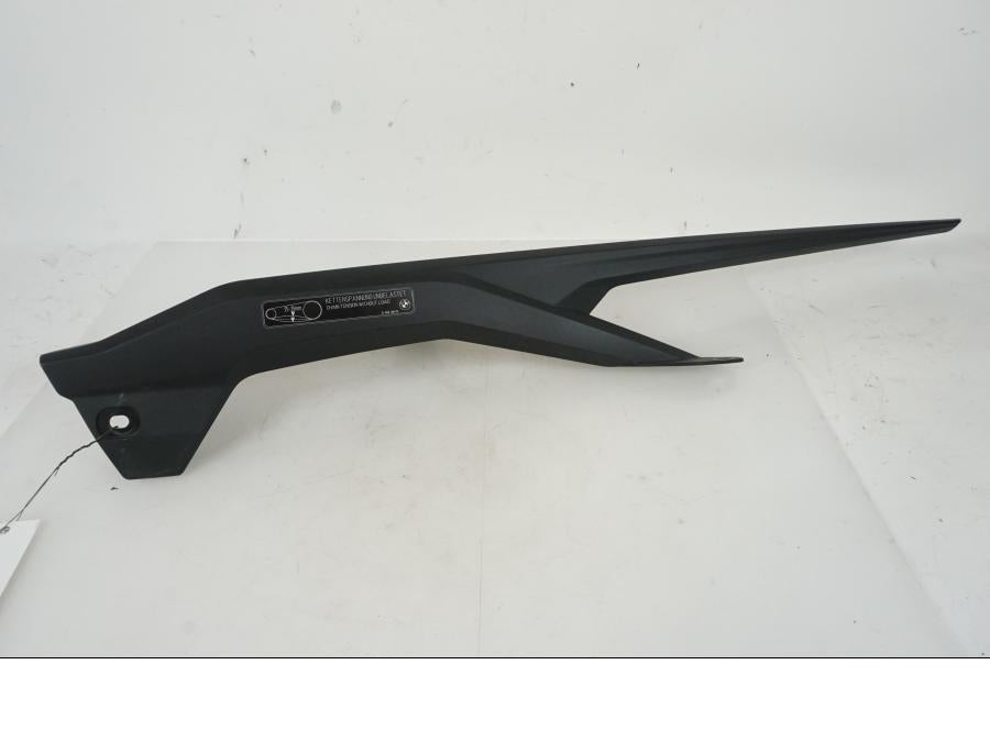 Framsidan på Kedjeskydd från en BMW F 750 GS -2019 motorcykel.