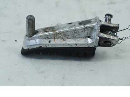 Baksidan på Fotpinne från en Suzuki DL 1000 -2016 motorcykel.