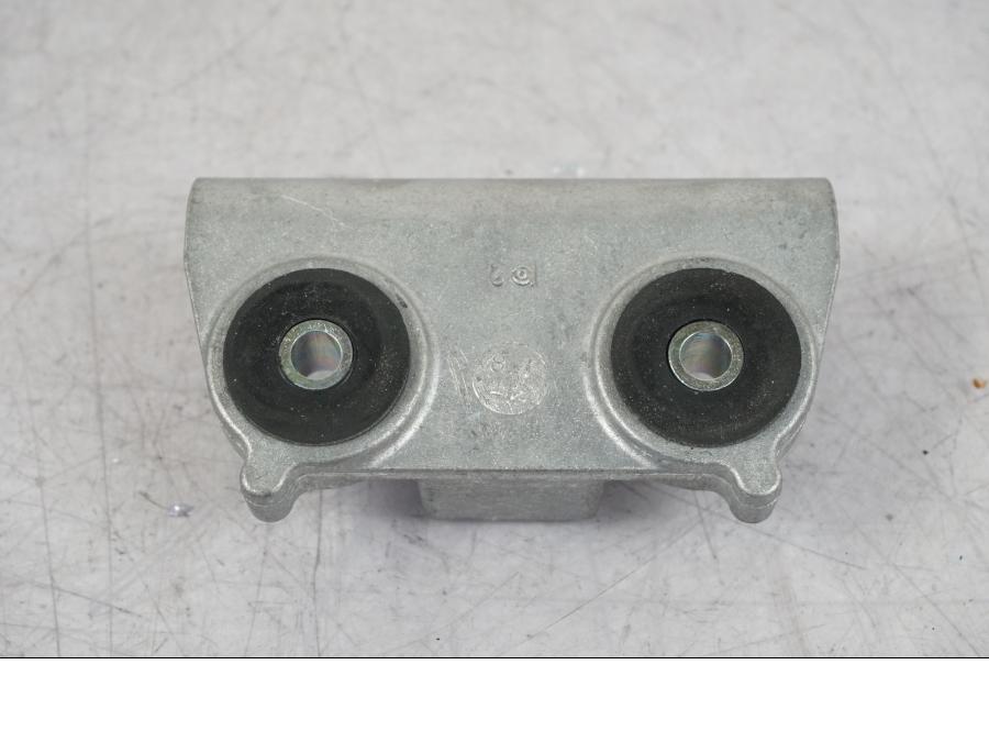 Höger sida på Bensintankfäste från en Yamaha MT-09 SP -2018 motorcykel.