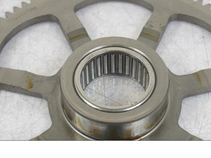 Extrabild5 på Startkopplingsdrev från en BMW F 750 GS -2020 motorcykel.