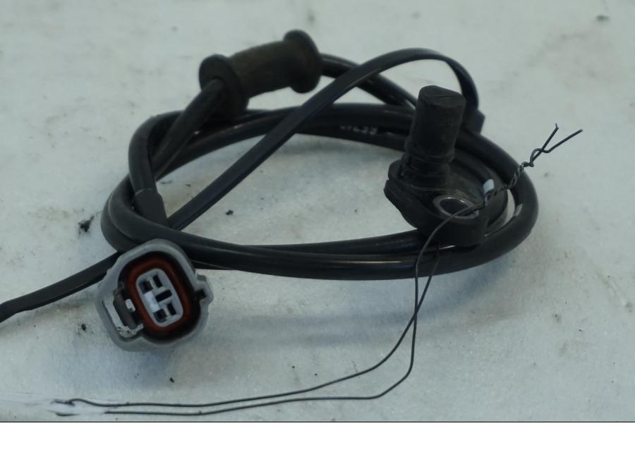 Framsidan på ABS givare från en Suzuki DL 1000 -2016 motorcykel.