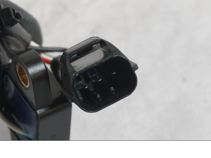 Vänster sida på Quickshift från en KTM 1290 Super Duke R -2022 motorcykel.