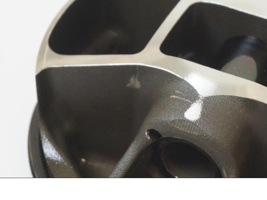 Extrabild1 på Kolv från en KTM 1190 Adventure -2015 motorcykel.