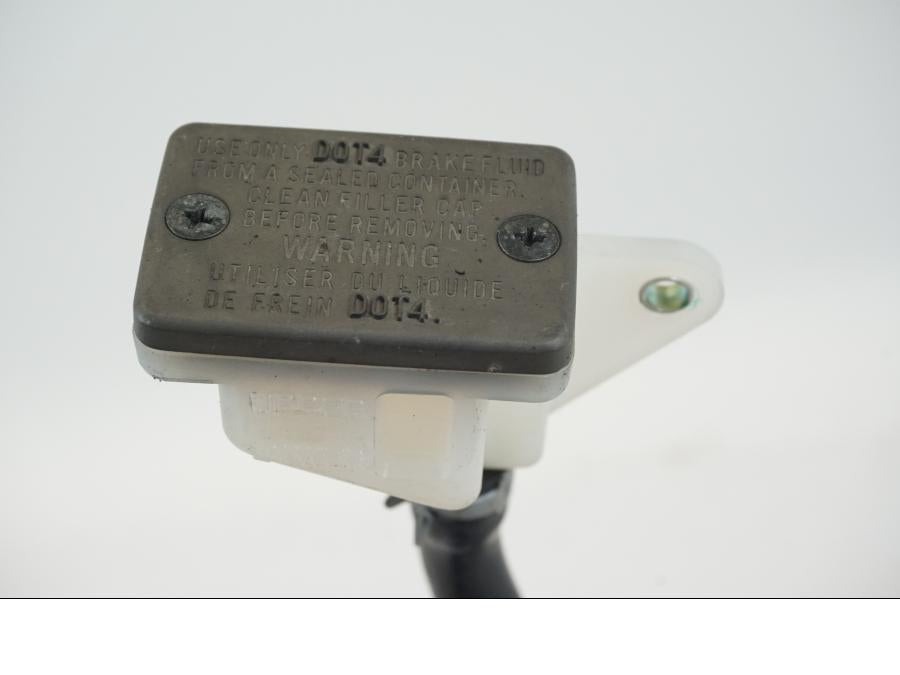 Extrabild3 på Bromshuvudcylinder från en Suzuki GSX 1300 R -2017 motorcykel.