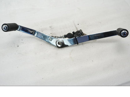 Framsidan på Växelpedal från en Yamaha XVZ 13TD -1999 motorcykel.