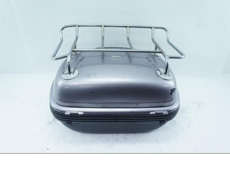 Snett uppifrån på Topbox från en Kawasaki VN 1500 Classic Tourer -2001 motorcykel.