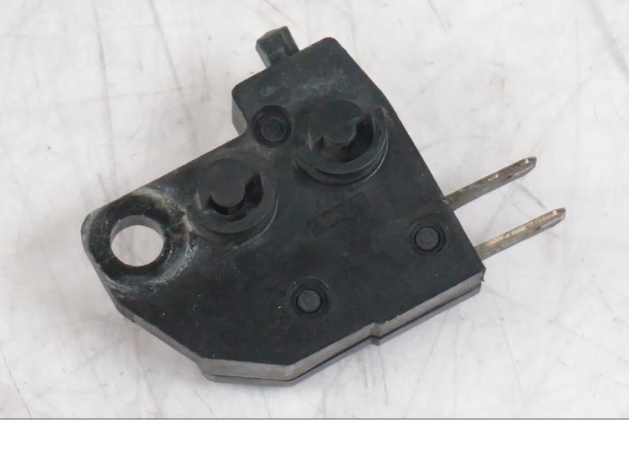 Höger sida på Bromsljuskontakt från en Suzuki GSF 1250 -2010 motorcykel.