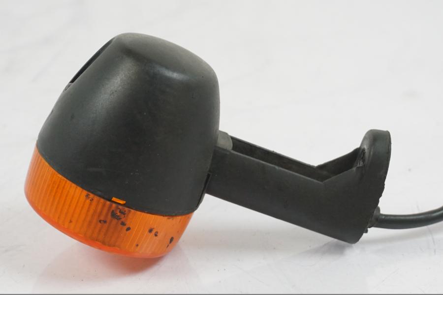 Snett nerifrån på Blinkers från en Aprilia RS 125 -2000 motorcykel.