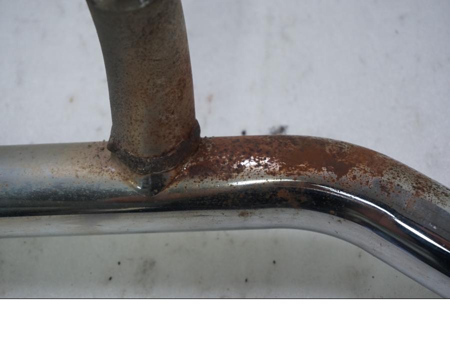 Höger sida på Grenrör från en Triumph Thunderbird 900 -2000 motorcykel.