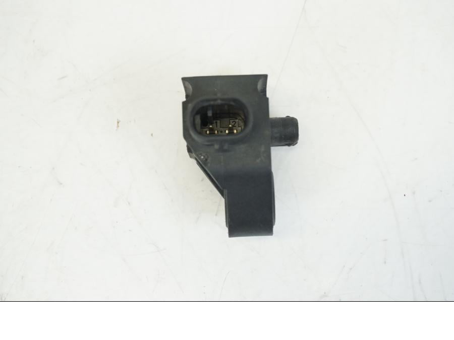 Snett nerifrån på Mapsensor från en BMW R 1250 GS -2019 motorcykel.