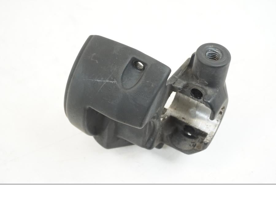 Baksidan på Gasklo från en BMW F 650 CS -2003 motorcykel.