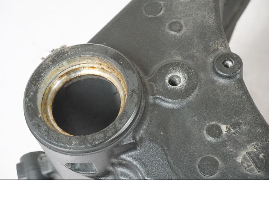 Baksidan på Ram från en Suzuki GSX-R 750 -2007 motorcykel.