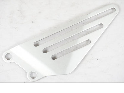 Framsidan på Fotpinnehälskydd från en Kawasaki ZZ-R 1400 -2009 motorcykel.