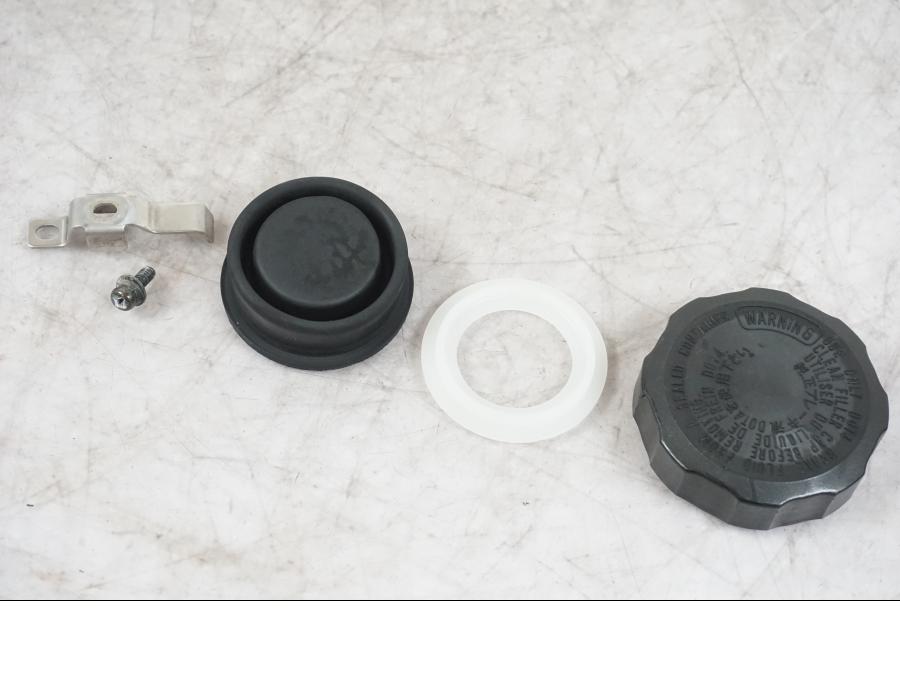 Framsidan på Bromsvätskebehållare från en Kawasaki ZX-6R -2006 motorcykel.