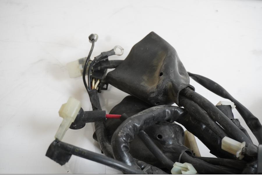 Vänster sida på Kabelstam från en Yamaha WR 125 -2010 motorcykel.