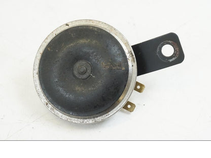 Framsidan på Signalhorn / Tuta från en Honda CB 650 F Hornet -2017 motorcykel.