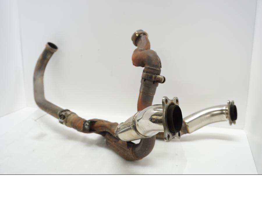 Vänster sida på Grenrör från en Suzuki SV 1000 -2007 motorcykel.