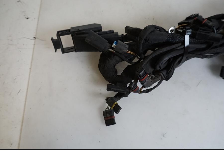 Höger sida på Kabelstam från en BMW K 1200 S -2007 motorcykel.