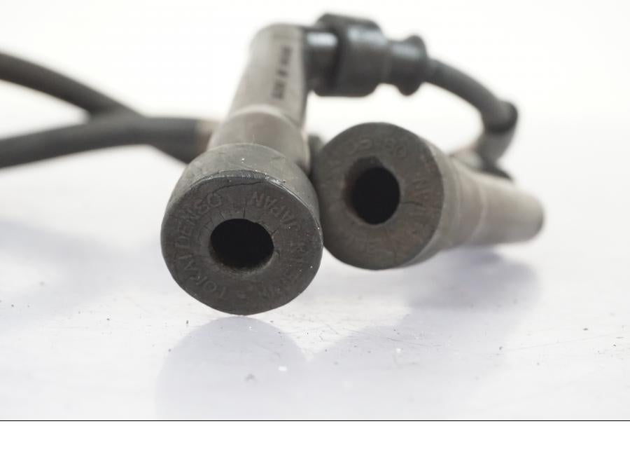 Höger sida på Tändspole från en Suzuki GSX 550 EF -1985 motorcykel.