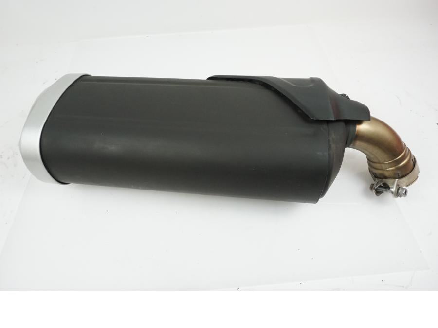 Framsidan på Ljuddämpare från en Suzuki DL 1000 -2014 motorcykel.